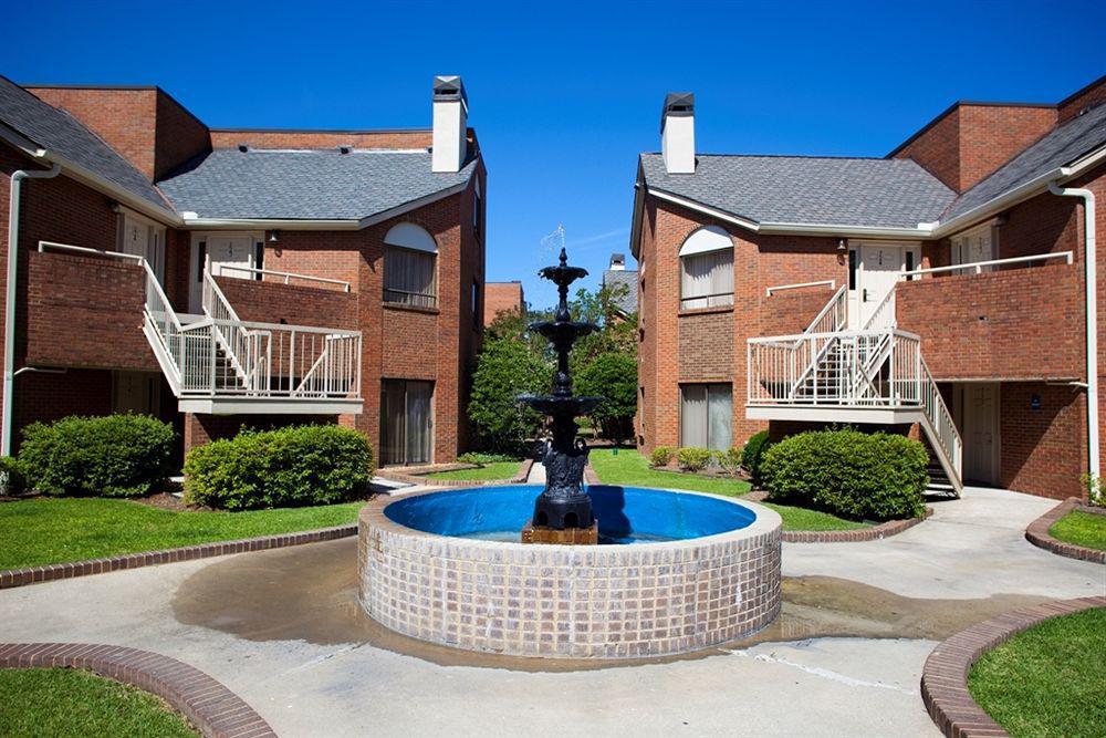 Cloverleaf Suites Baton Rouge Exterior foto